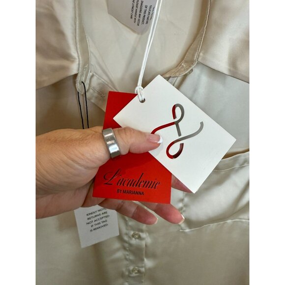 L'Academie The Michelle Blouse Ivory Feathers NWT - Size M - Picture 9 of 10